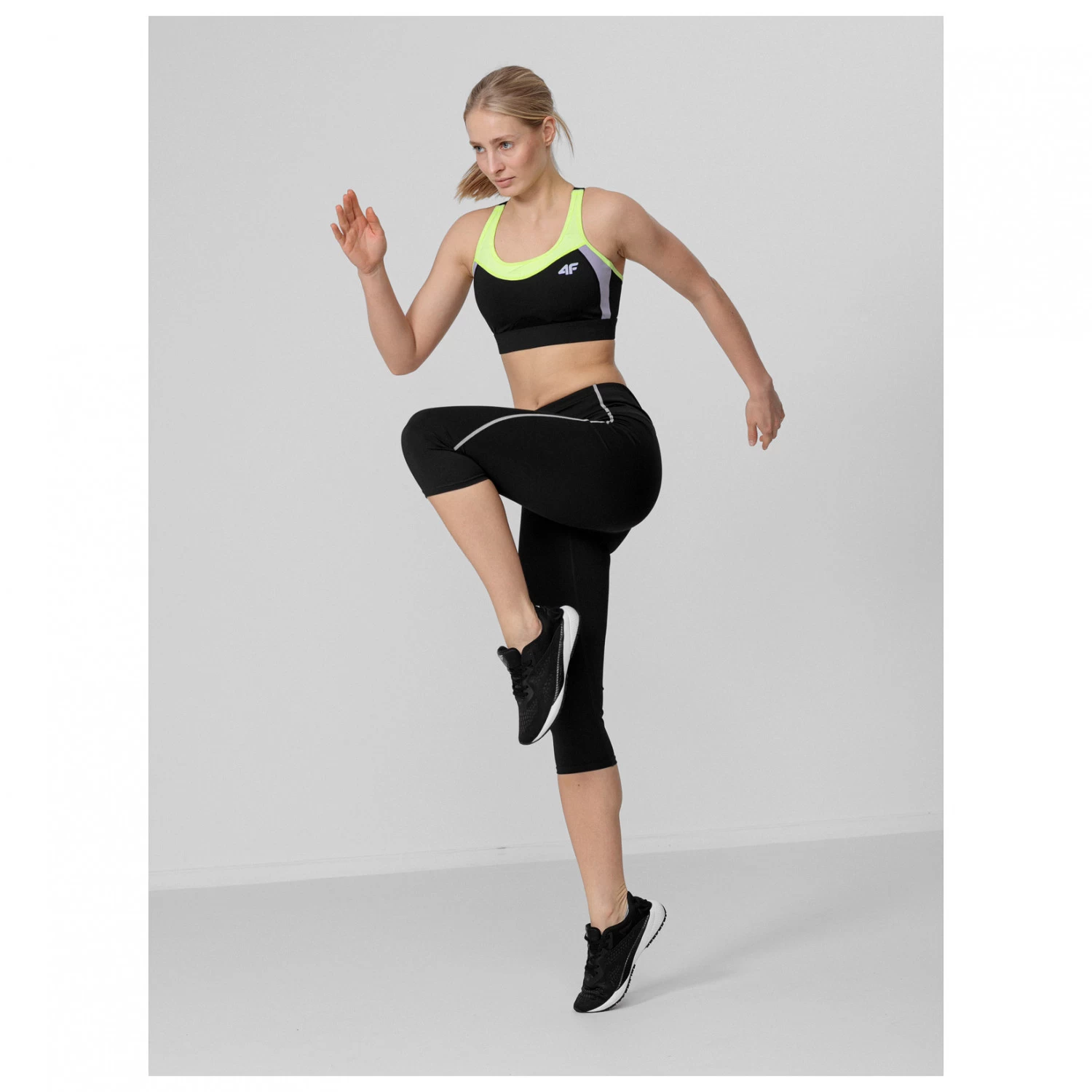 4F - Women's Medium Support Sports Bra - Sports Bra 7 4F - Women's Medium Support Sports Bra - Sports Bra - Image 5