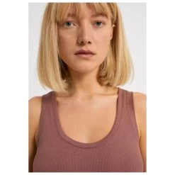 ARMEDANGELS - Women's Filipaa - Top -Outdoor sportswear armedangels womens filipaa top detail 5