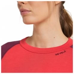 Devold - Expedition Woman Shirt - Merino Base Layer -Outdoor sportswear devold expedition woman shirt merino base layer detail 6