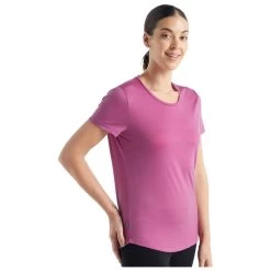 Icebreaker - Women's Sphere II S/S Tee - Merino Shirt 10 Icebreaker - Women's Sphere II S/S Tee - Merino Shirt -Outdoor sportswear icebreaker womens sphere ii s s tee merino shirt detail 3