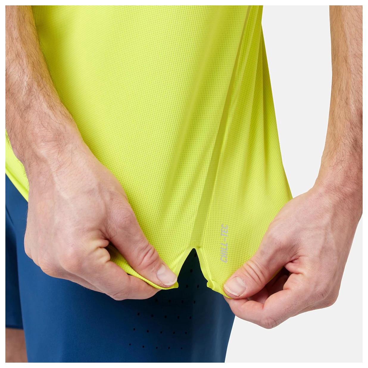 Odlo - T-Shirt S/S Crew Neck Zeroweight Chill-Tec - Running Shirt 8 Odlo - T-Shirt S/S Crew Neck Zeroweight Chill-Tec - Running Shirt - Image 6