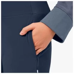 On - Women's Lightweight Pants - Tracksuit Trousers 11 On - Women's Lightweight Pants - Tracksuit Trousers -Outdoor sportswear on womens lightweight pants tracksuit trousers detail 4