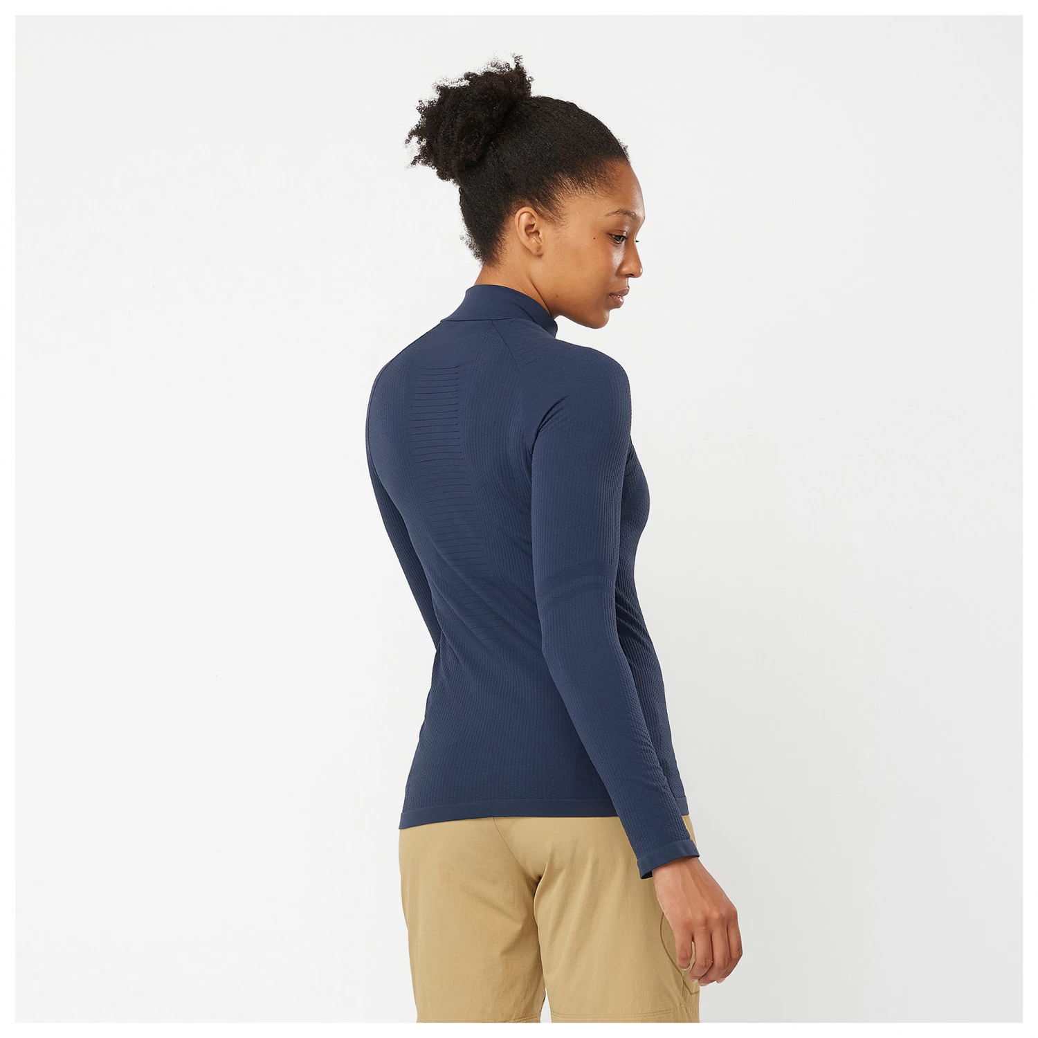 Salomon - Women's Essential Seamless Halfzip Base - Synthetic Base Layer 6 Salomon - Women's Essential Seamless Halfzip Base - Synthetic Base Layer - Image 4