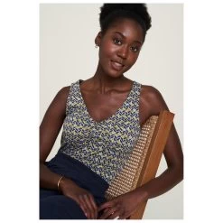 Tranquillo - Women's V-Neck Jersey-Top 12 Tranquillo - Women's V-Neck Jersey-Top -Outdoor sportswear tranquillo womens v neck jersey top detail 5